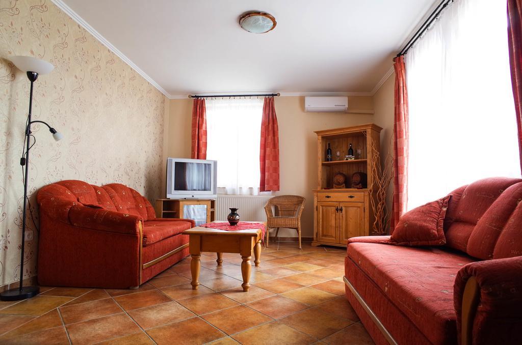 Gerendás Vendégház Egerszalók Chambre photo
